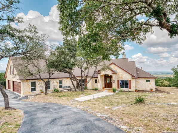 204 Majestic Oaks, Boerne, TX 78006