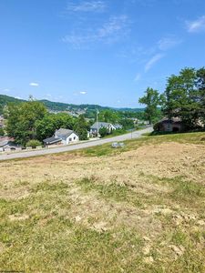 8030 Labrador Ln, Clarksburg, WV, 26301