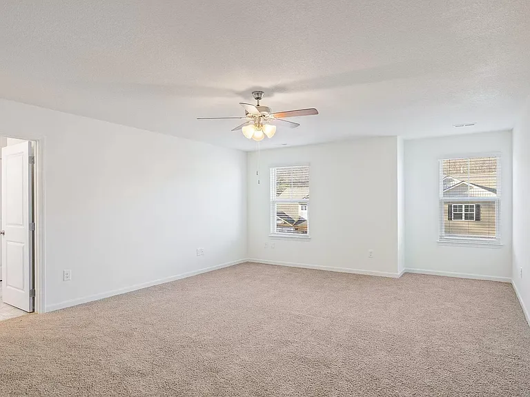 528 Hayley Marie Ln — Photo 10