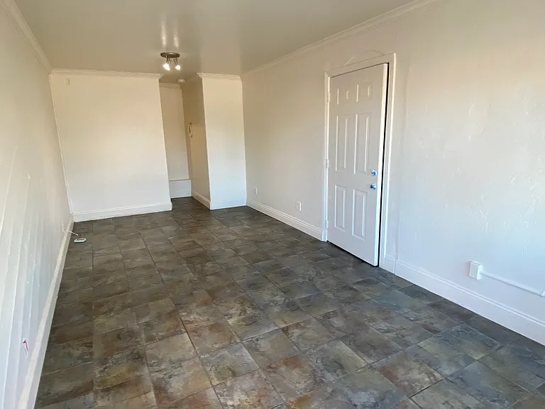 1055 E Valley Pkwy — Photo 3
