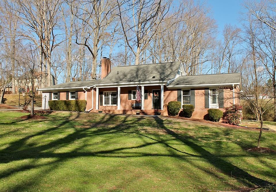 1st image of 2707 Fernwick Dr