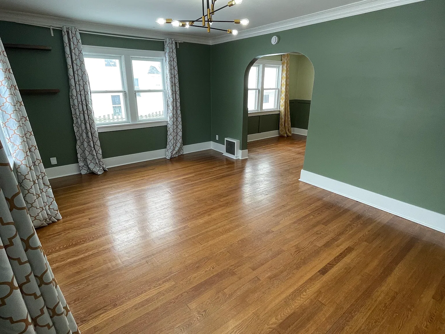 1507 Pine Ave NW — Photo 4