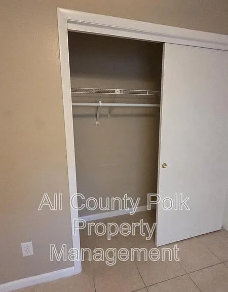 4917 Malibu Ct — Photo 14