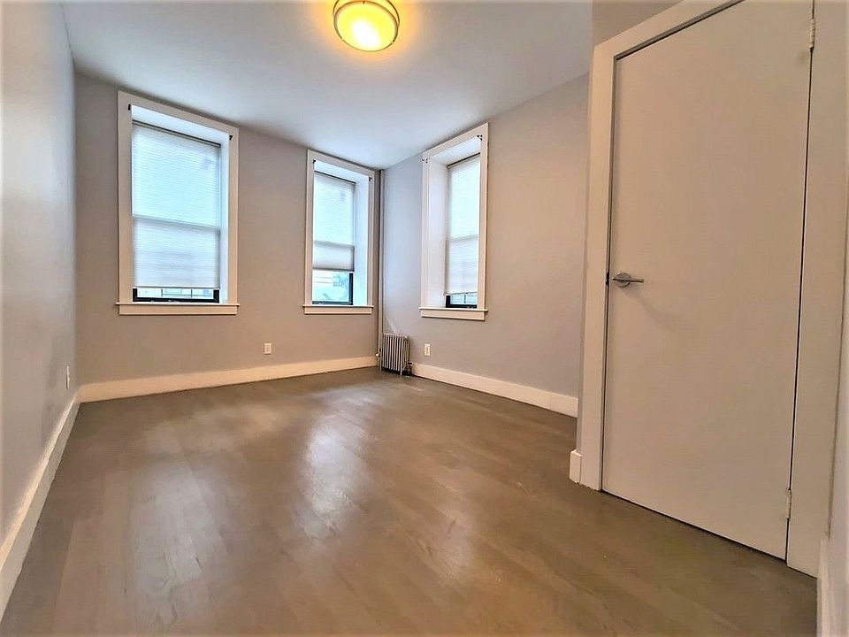 1st image of 55 E 21st St APT 1A