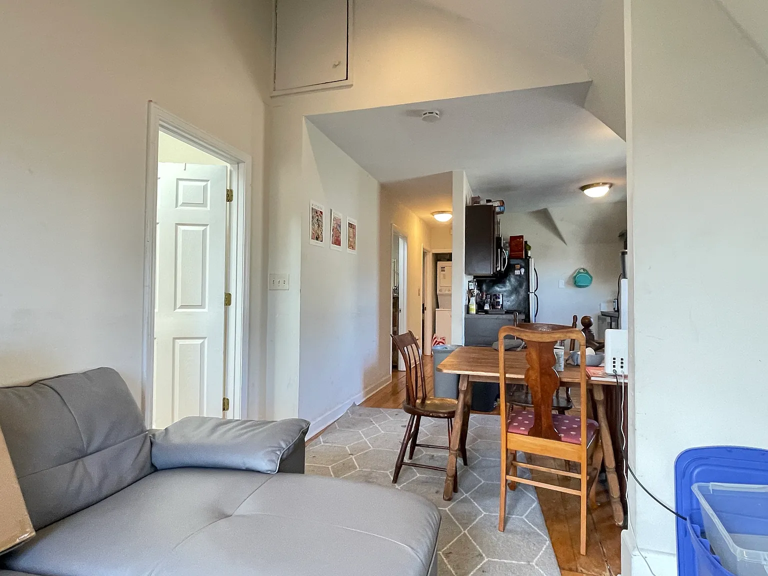 3 bed, 1100 sqft, $5,000 — Photo 2
