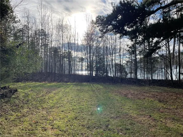 874 Scout Rd #27, Lexington, NC 27292