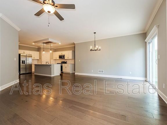 4th image of 6817 Praire Ln