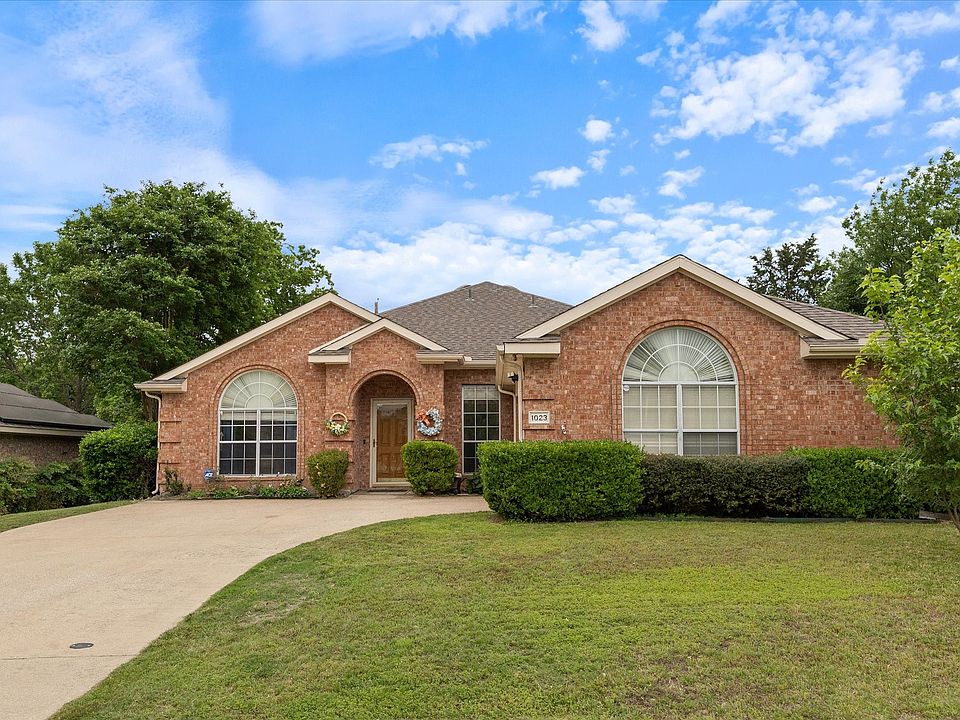1st image of 1023 High Cotton Ln
