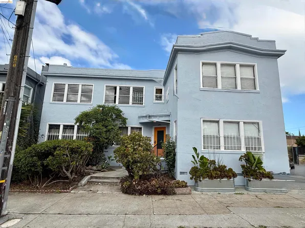 3999 Clarke St, Oakland, CA 94609