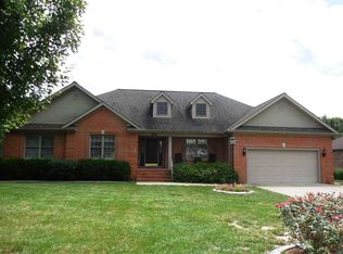 180 Peppers Mill Dr, Paducah, KY 42001