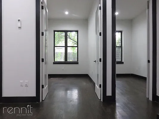 Rented by Rennit Inc. | media 21