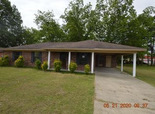710 Ruby St, Cleveland, MS 38732
