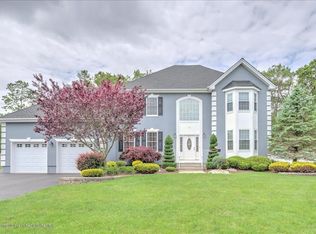 20 Summerhill Ave, Jackson, NJ 08527