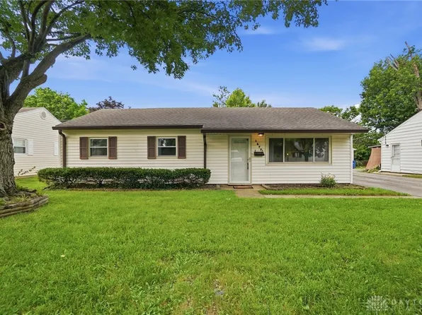 1677 Falke Dr, Dayton, OH 45432