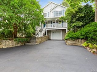 24 Midland Ave, Port Jefferson, NY 11777