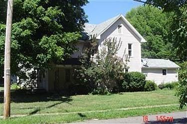 2nd image of 410 S Mill St
