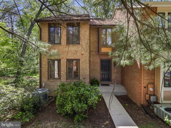 2030 Swans Neck Way, Reston, VA 20191