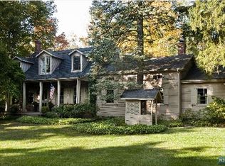 11 Cedar Ln, Closter, NJ 07624