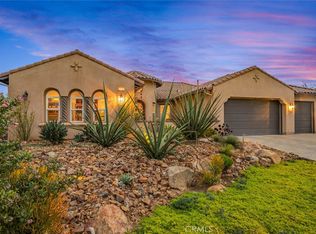 272 Tom McGuinness Jr Cir, Fallbrook, CA 92028