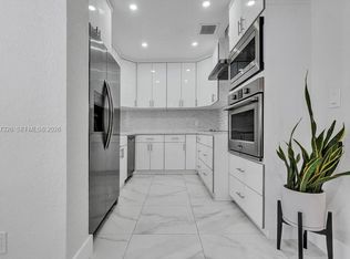 6471 SW 27th St, Miami, FL 33155