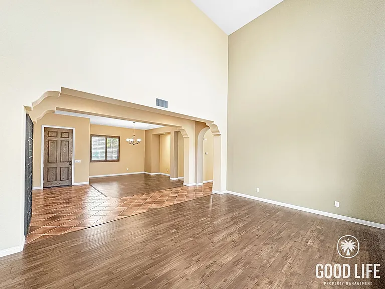 1348 N Paradise Ridge Way — Photo 6