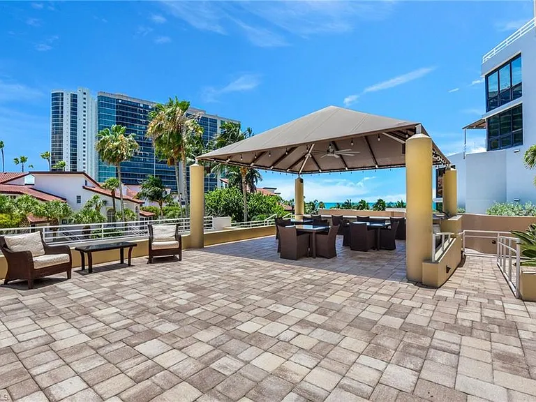 4751 Gulf Shore Blvd N #3 — Photo 23