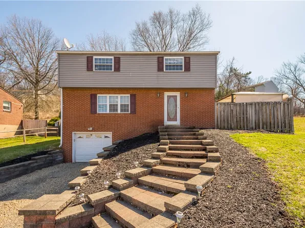 647 Harborview Dr, Pittsburgh, PA 15239