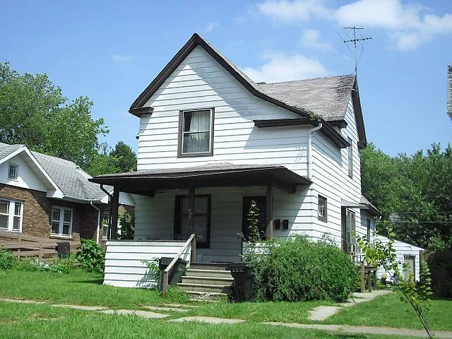 425 Denver St #1 — Photo 6