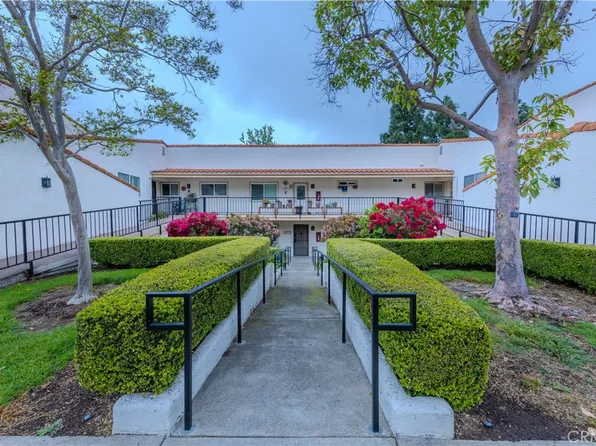 3379 Punta Alta Unit B, Laguna Woods, CA 92637