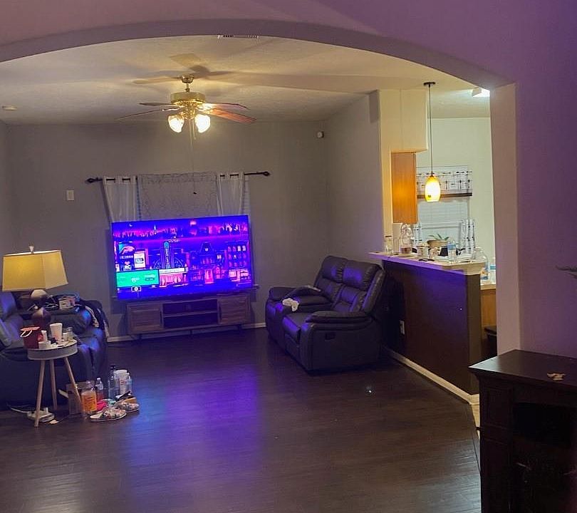 1st image of 13006 Bell Manor Ct