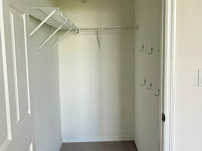 900 E Marion Ave #1202 — Photo 17
