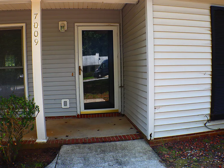 7009 Poplar Grove Trl — Photo 6