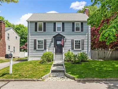 7 Florence Ave, Newport, RI, 02840