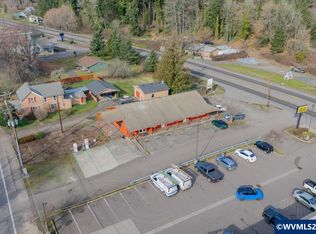 300 NW Santiam Blvd, Mill City, OR 97360