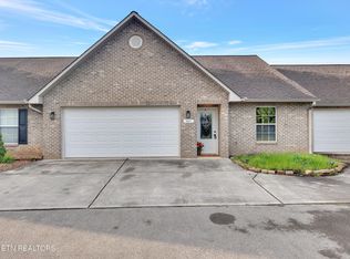 905 Mercer Dr, Maryville, TN 37801