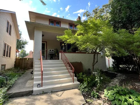 10902 S Hoyne Ave, Chicago, IL 60643