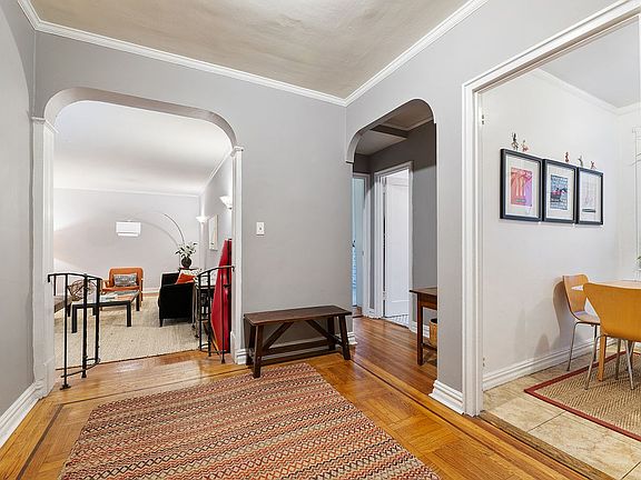 4th image of 95 Park Ter E APT 3B