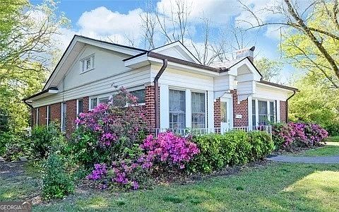 1st image of 183 Athens St