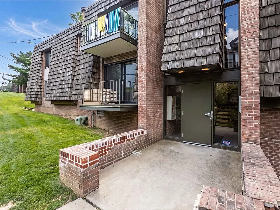 533 Forest Green Dr