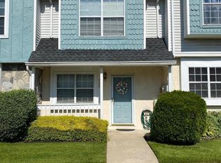922 Woodstock Ct, Sewell, NJ 08080