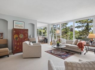 5425 Yew St #402, Vancouver, BC V6M 3X7