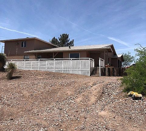 3rd image of 788 Mountain Lion Dr