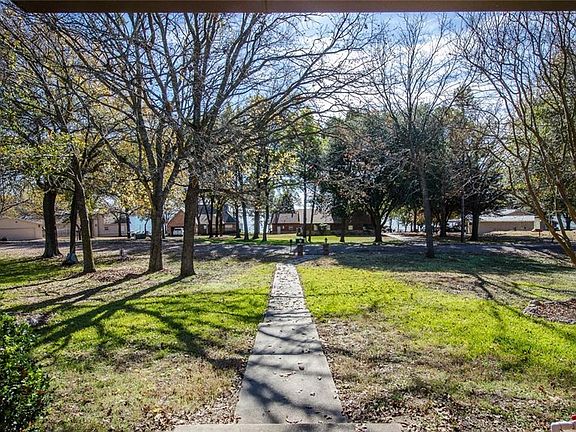 2nd image of 119 Kirk Dr
