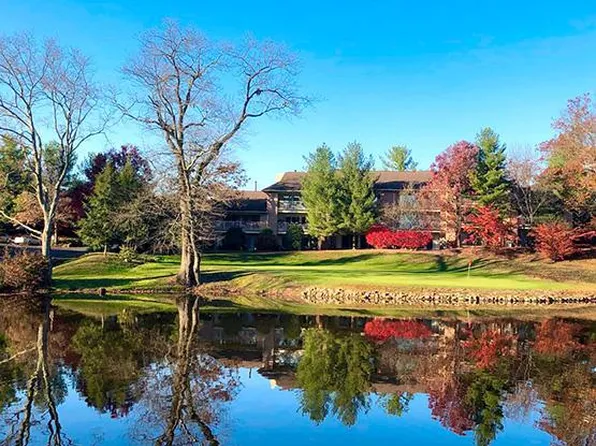 6 Fairway Rd, Reading, PA 19607