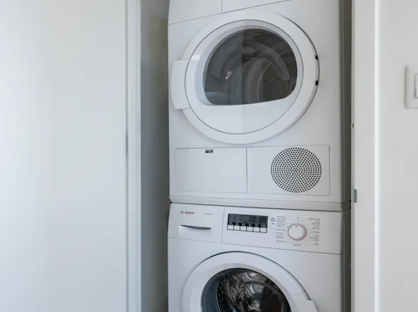 626 Flatbush Avenue image 6 of 32