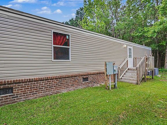 3rd image of 9097 Baywood Circle