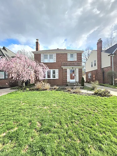 31 University Ct Photo 1