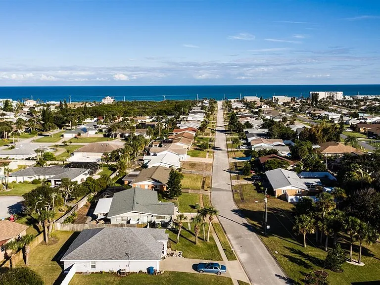 141 Beau Rivage Dr — Photo 26