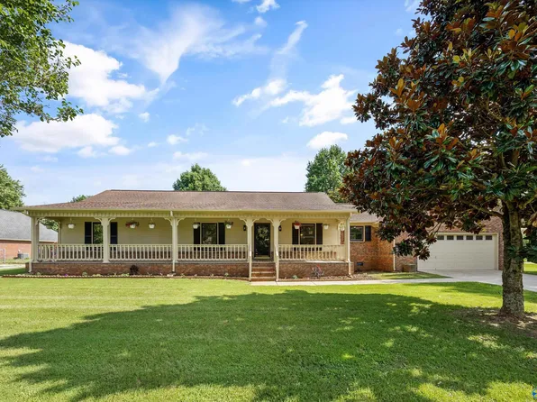218 Slaterock Rd, Hazel Green, AL 35750