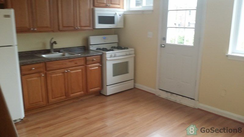 2nd image of 4014 Dudley Ave
